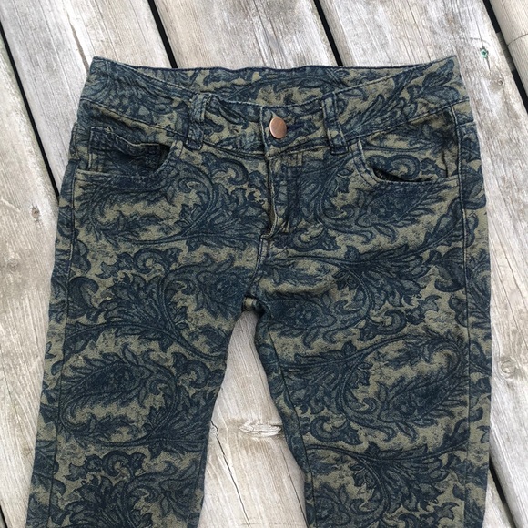 Black Swan Skinny Jeans - Picture 3 of 7